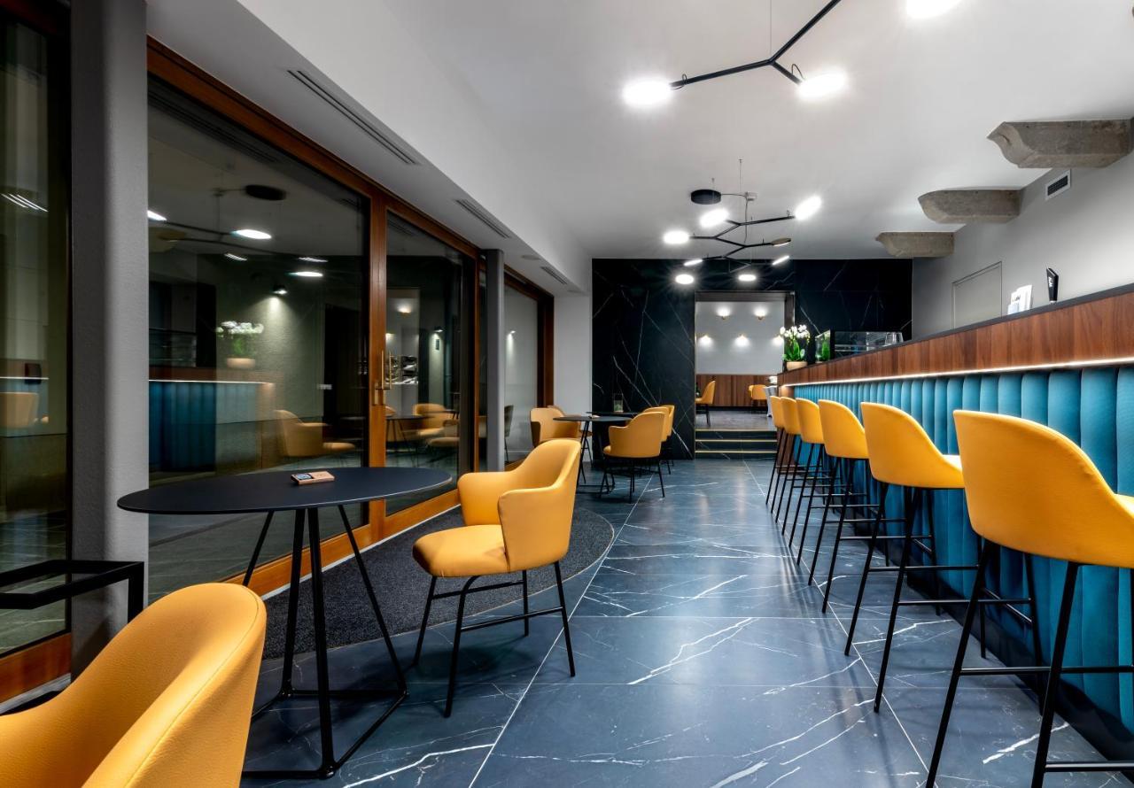 Palatinus Boutique Hotel Печ Экстерьер фото